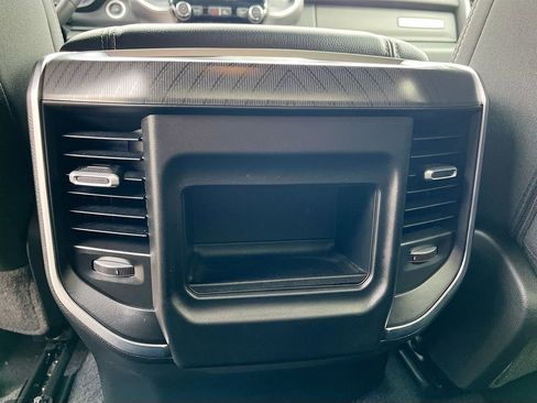 Used 2025 RAM 1500 Big Horn AWD/4WD image 25