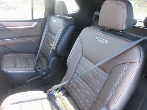 New 2026 GMC Acadia Denali Ultimate image 14