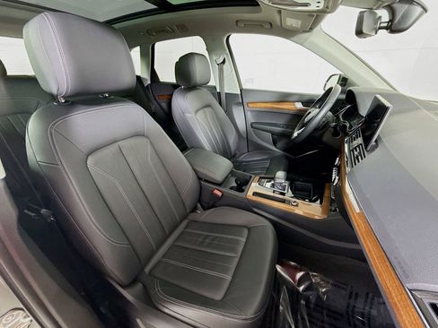 Certified 2023 Audi Q5 2.0T Premium w/ Convenience Package image 26