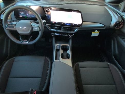 New 2026 Chevrolet Equinox EV RS image 5