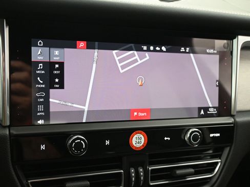 New 2026 Porsche Macan AWD/4WD image 14