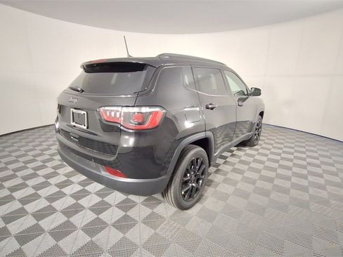 New 2026 Jeep Compass Latitude image 4