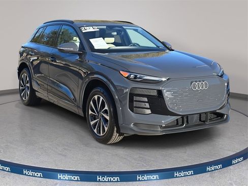 Certified 2025 Audi Q6 e-tron Premium w/ Convenience Package image 3