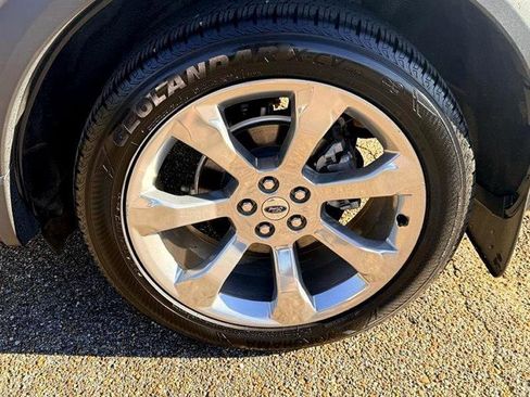 Used 2020 Ford Explorer Platinum w/ Premium Technology Package image 53