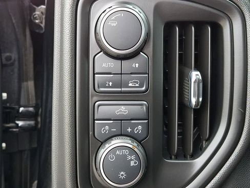 Used 2023 Chevrolet Silverado 1500 Custom AWD/4WD image 27