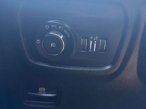 Used 2024 Jeep Grand Cherokee L Limited w/ Luxury Tech Group II image 15