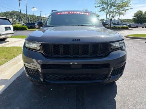 Used 2024 Jeep Grand Cherokee L Laredo AWD/4WD image 2
