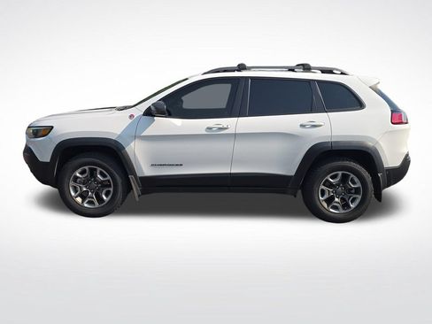 Used 2019 Jeep Cherokee Trailhawk AWD/4WD image 2