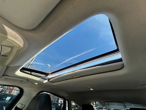 Used 2013 Ford Focus Titanium image 21