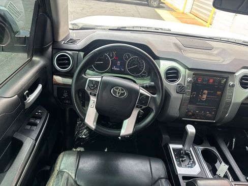 Used 2016 Toyota Tundra Limited w/ Limited Premium Package RWD image 2