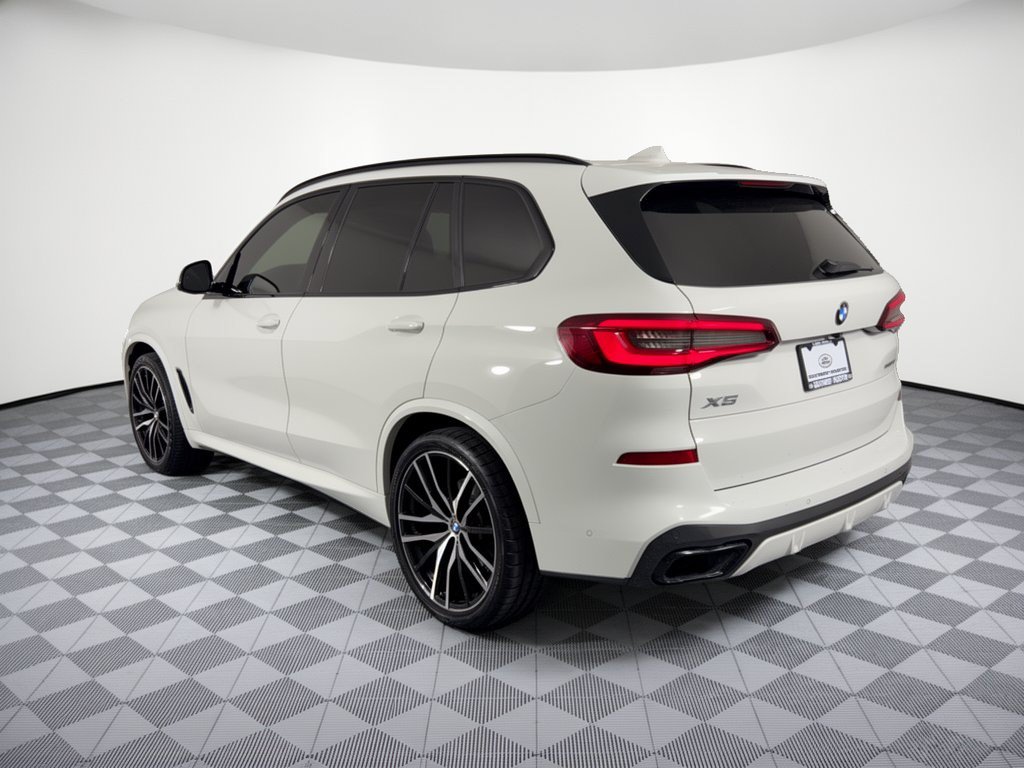 Used 2021 BMW X5 sDrive40i w/ M Sport Package RWD image 3