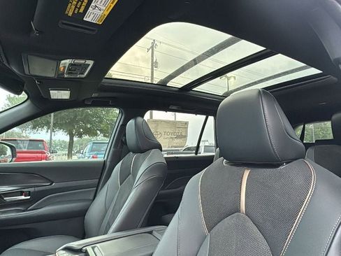 New 2026 Toyota Grand Highlander AWD Hybrid image 19