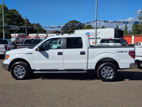 Used 2014 Ford F150 XLT w/ Equipment Group 302A Luxury AWD/4WD image 9