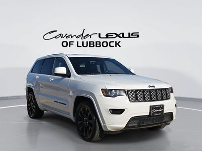 Used 2017 Jeep Grand Cherokee Altitude