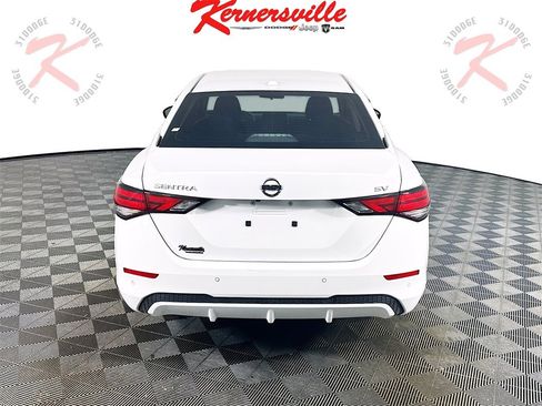 Used 2023 Nissan Sentra SV image 6