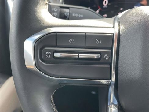 Used 2025 GMC Canyon Denali image 20