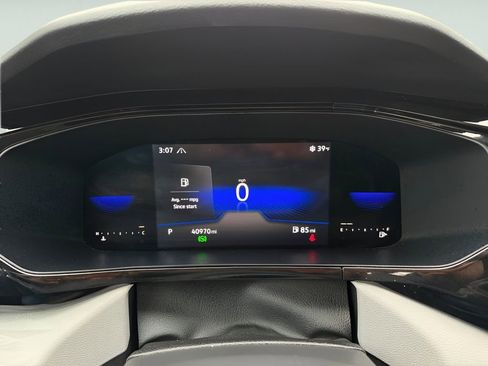 Used 2022 Volkswagen Taos S image 23