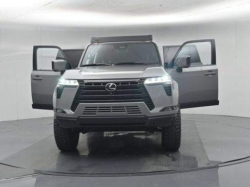 Used 2025 Lexus GX 550 AWD/4WD image 30
