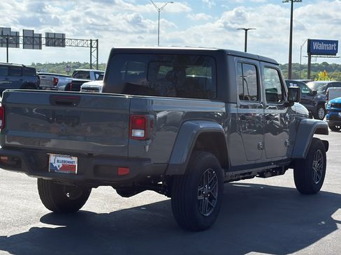 New 2026 Jeep Gladiator Sport AWD/4WD image 5