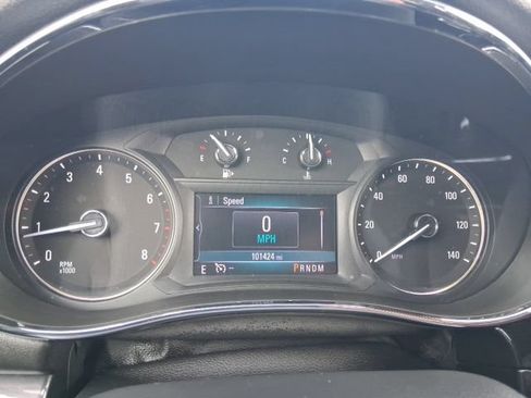 Used 2021 Buick Encore Preferred AWD/4WD image 13