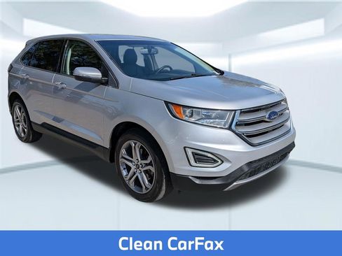 Used 2017 Ford Edge Titanium w/ Technology Package image 4