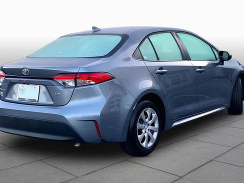 Used 2025 Toyota Corolla LE FWD image 12