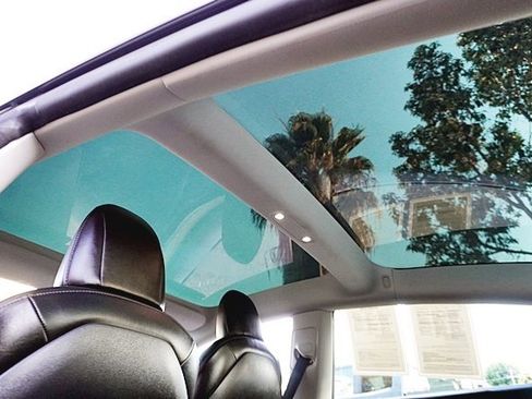 Used 2022 Tesla Model 3 Long Range image 17