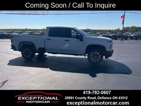 Used 2023 Chevrolet Silverado 2500 Custom w/ Custom Convenience Package AWD/4WD image 6
