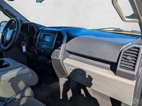 Used 2018 Ford F150 XLT image 24