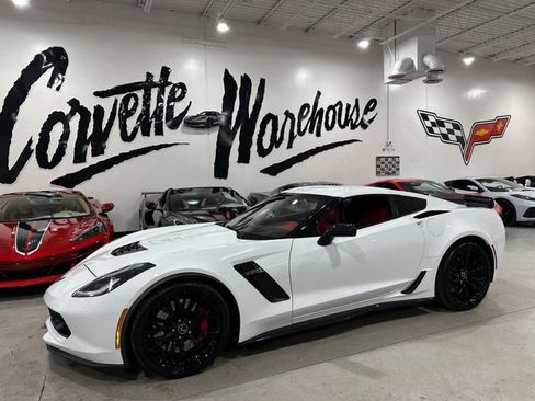 Used 2015 Chevrolet Corvette Z06 w/ 2LZ Preferred Equipment Group image 28