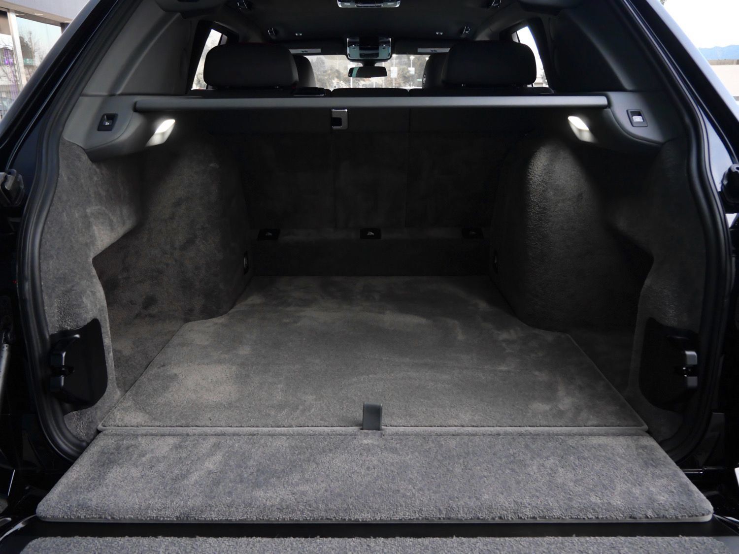 Certified 2023 Rolls-Royce Cullinan AWD/4WD image 26