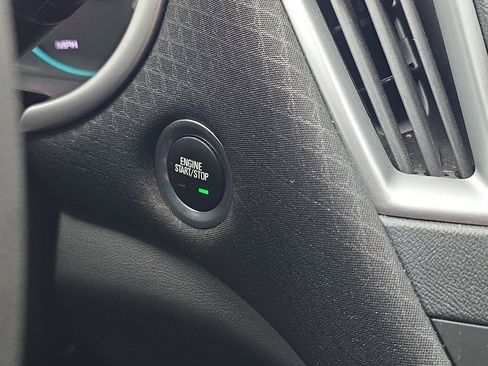 Used 2023 Chevrolet Malibu LT image 25