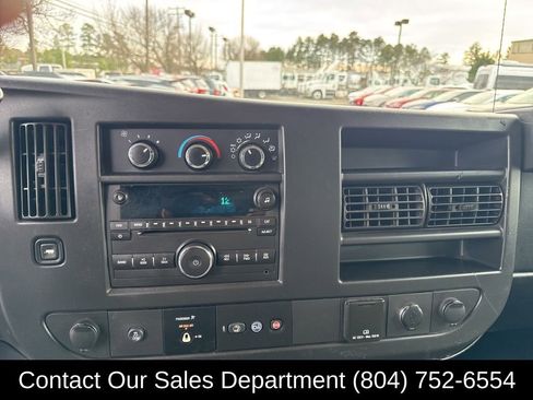 Used 2018 GMC Savana 3500 w/ Driver Convenience Package image 20