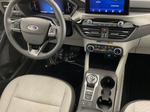 Certified 2023 Ford Escape Active AWD/4WD image 33