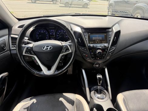 Used 2013 Hyundai Veloster Turbo FWD image 15