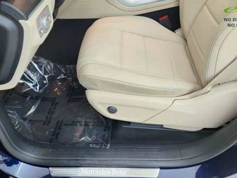 Used 2022 Mercedes-Benz GLS 450 4MATIC image 40