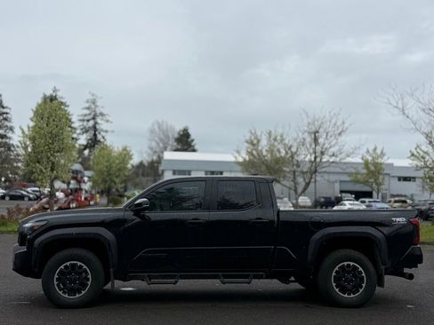 Used 2024 Toyota Tacoma TRD Off-Road w/ TRD Off Road Upgrade Package image 2