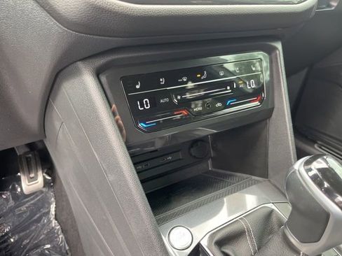 Used 2024 Volkswagen Tiguan SEL R-Line AWD/4WD image 27