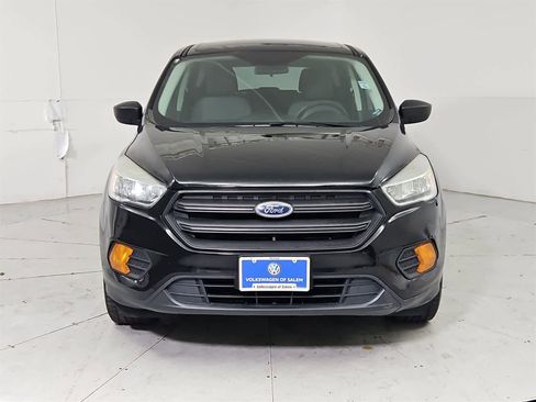 Used 2017 Ford Escape S image 9