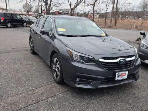 Used 2021 Subaru Legacy Premium image 5