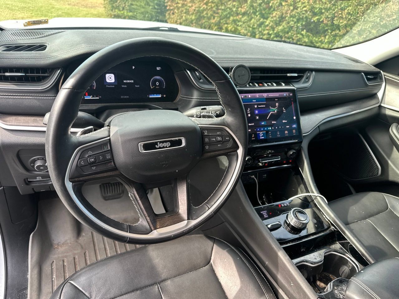 Used 2021 Jeep Grand Cherokee L Limited AWD/4WD image 10