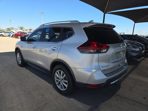Used 2020 Nissan Rogue SV FWD image 4