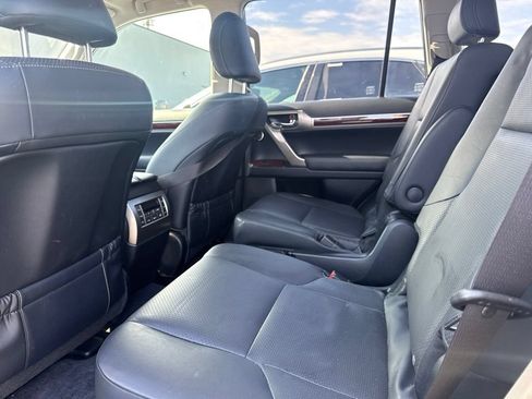 Used 2019 Lexus GX 460 Luxury AWD/4WD image 14