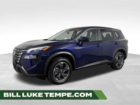 Used 2025 Nissan Rogue SV FWD image 1
