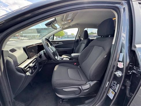Certified 2026 Kia Sportage LX FWD image 15