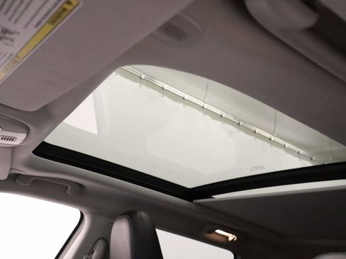 Used 2020 Jeep Compass Latitude image 19