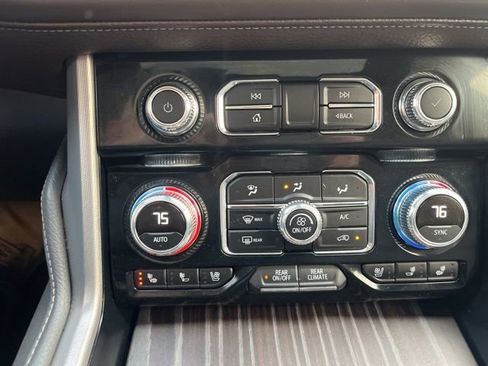 Used 2024 GMC Yukon Denali w/ Max Trailering Package image 18