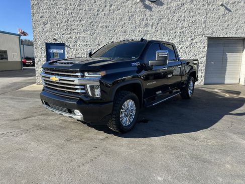 Used 2021 Chevrolet Silverado 2500 High Country w/ Z71 Off-Road Package image 2