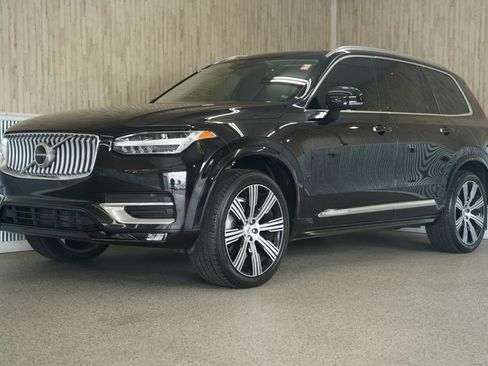 Used 2020 Volvo XC90 T6 Inscription w/ Protection Package Premier AWD/4WD image 4