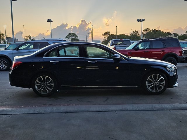 Used 2018 Mercedes-Benz C 300 Sedan image 4